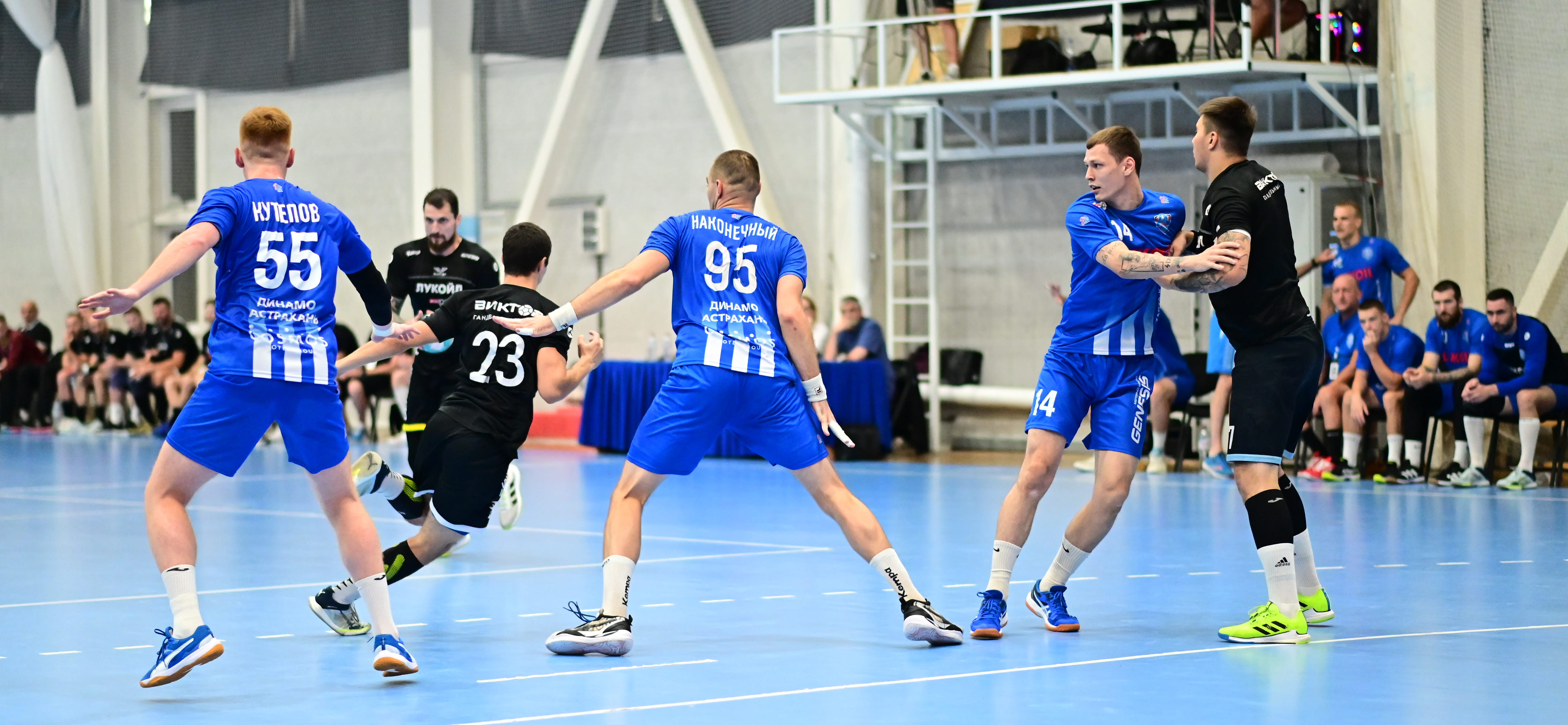 Лидерство "Виктора", семья Галкиных и сломанный нос. Что происходит на Кубке Лаврова