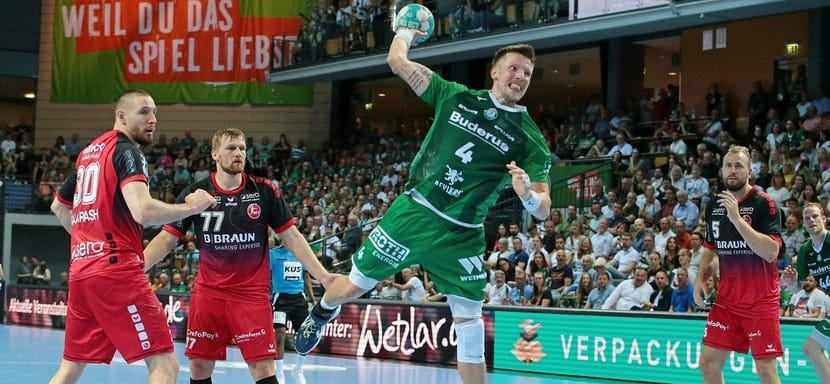 Бундеслига. Шведский линейный Адам Нюфьелль переходит из "Вецлара" в "Ганновер" Владислава Кулеша