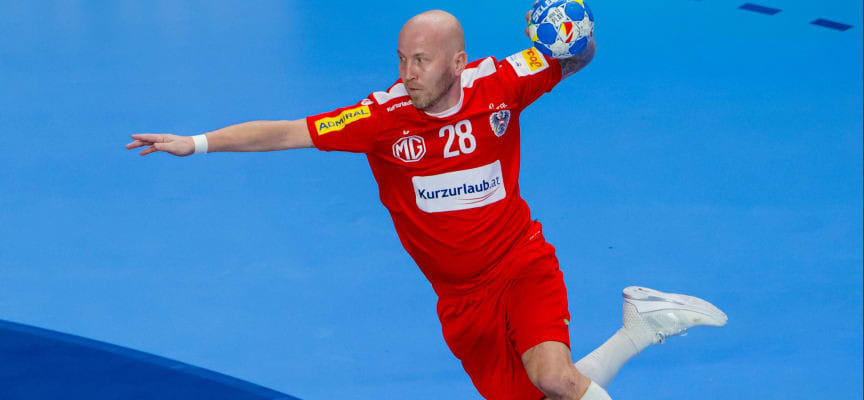 Австриец Роберт Вебер из символической сборной ЧЕ-2024 поступил в полицейскую академию и будет играть за швейцарский "Санкт-Галлен" (D-2)