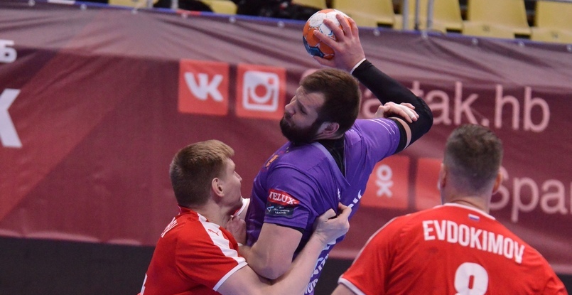 Суперлига. В последнем матче "регулярки" "Чеховские Медведи" победили "Спартак". "Таганрог"-ЮФУ одолел "медведей" из Перми