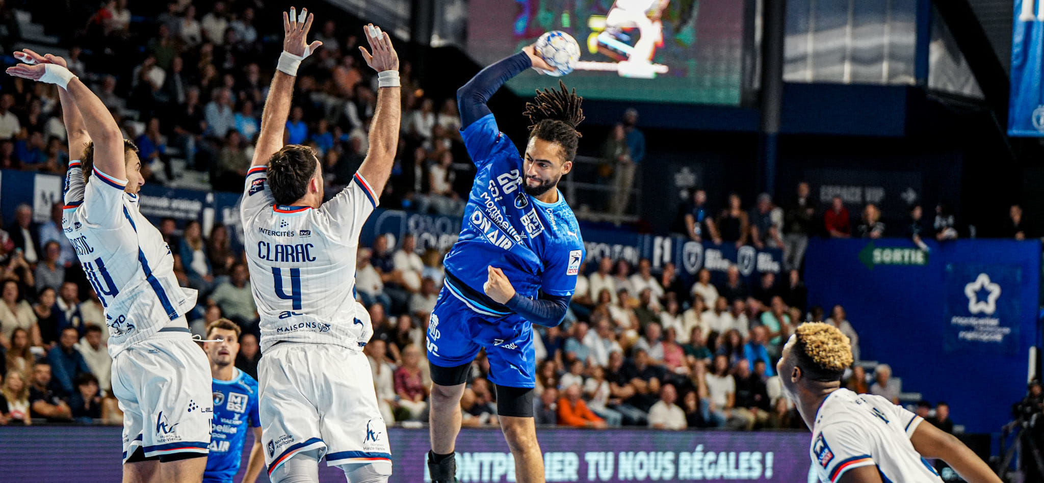 "Монпелье" одержал четвёртую подряд победу в чемпионате Франции, взяв верх с разницей в 6 мячей над "Лиможем"