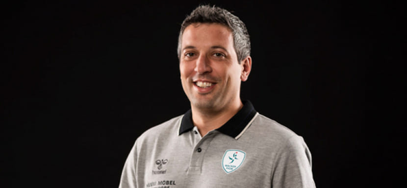 Швейцария. "Ваккер" назвал преемника главного тренера Мартина Рубина. Это его нынешний помощник Ремо Бадерчер