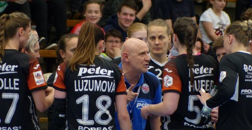 Женская бундеслига. "Тюрингер" возглавил турнирную таблицу после крупной победы над "Геппингеном"