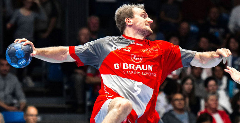 Бундеслига. Гандболист сборной Германии Юлиус Кюн продлил контракт с "Мельзунгеном"