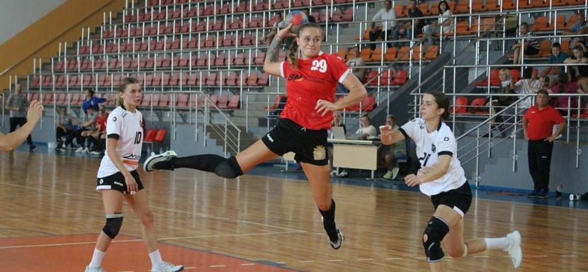 Левая полусредняя Диана Шаг продолжит защищать цвета "Городничанки"