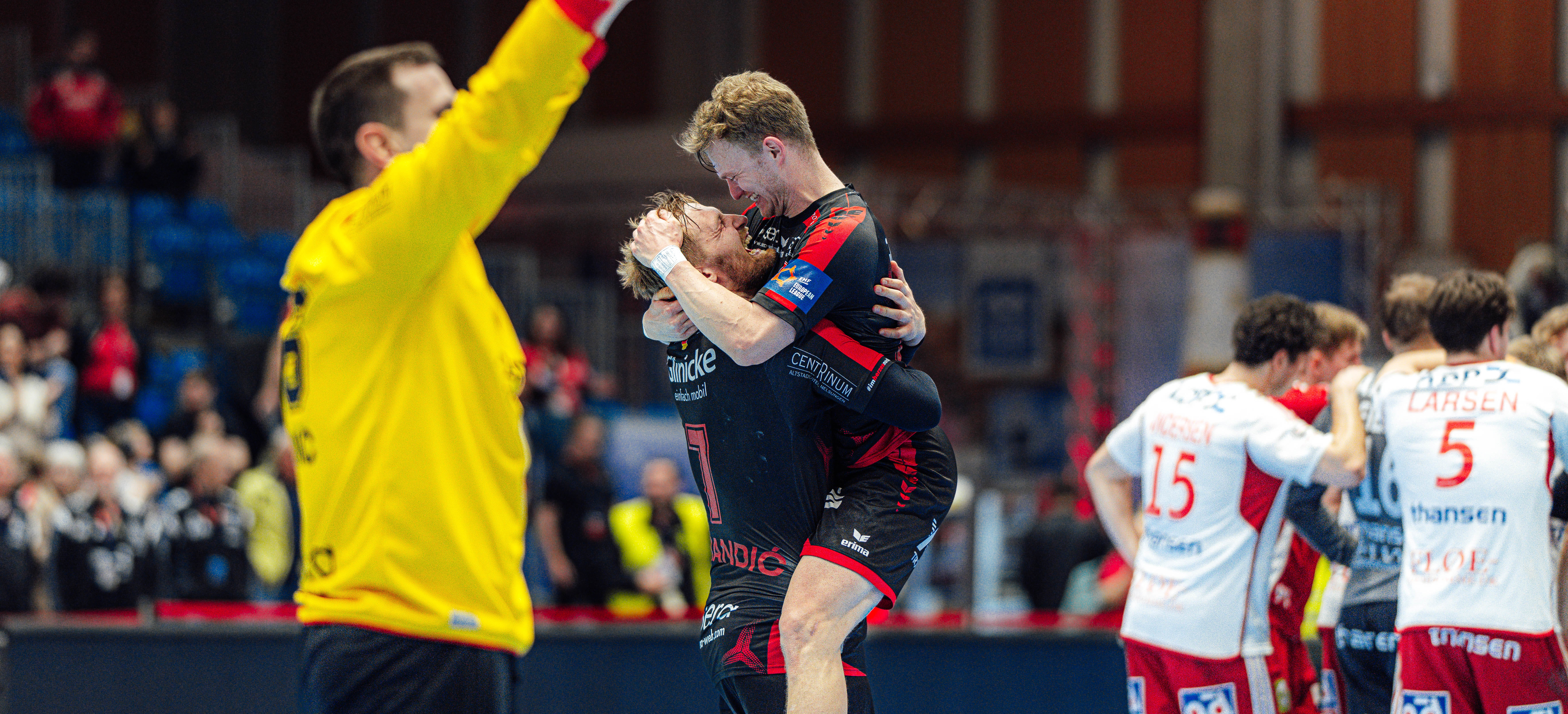 Криштопанс и Кулеш — в погоне за титулом: "Мельзунген" отыграл шесть мячей у "Фредерисии"