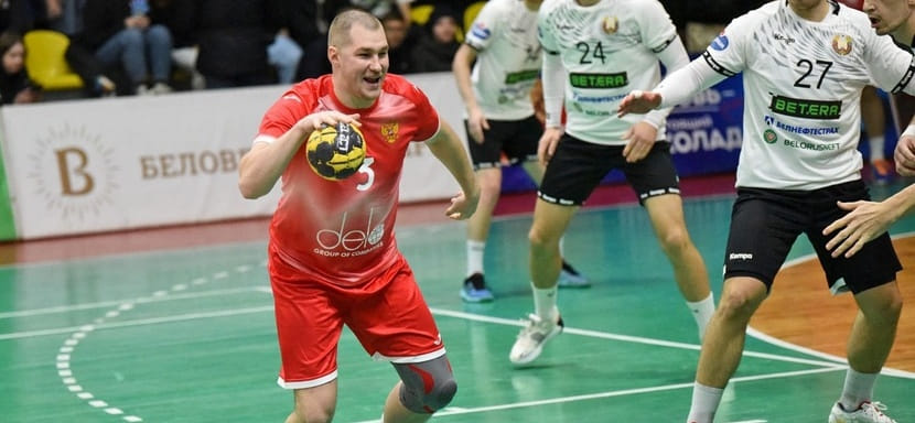 Дмитрий Санталов: "Разбирали соперника, их стиль не сильно отличается. Больше суетятся"