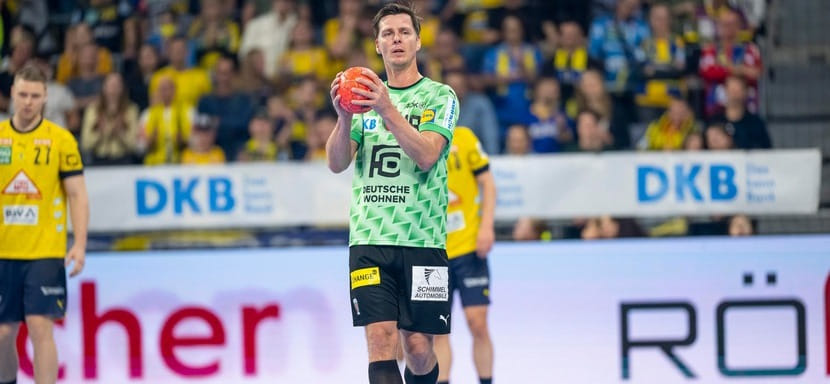 После сезона-2023/24 41-летний правый крайний "Берлина" Ханс Линдберг вернётся в Данию и будет выступать за ХЁЙ (Д2)