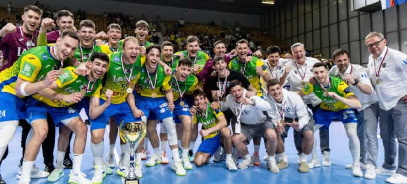 Восемь голов 18-летнего Алюша Анжича помогли "Целе" выиграть у "Охрида" в первом полуфинале Кубка ЕГФ