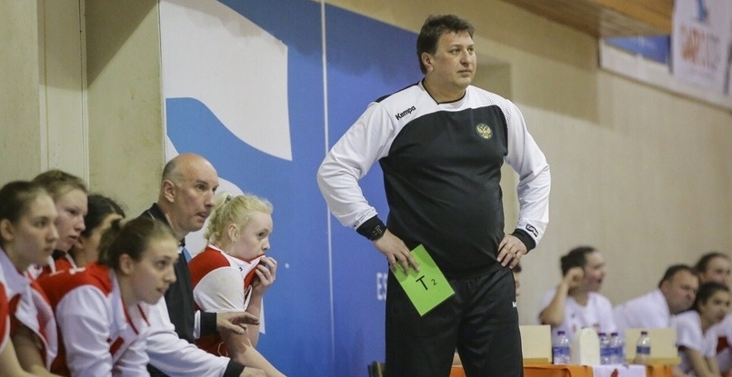 Девушки. ЧЕ-2019. Михаил Измайлов: "Говорили девчатам: даже если соперницы успели вернуться, старайтесь атаковать с ходу"