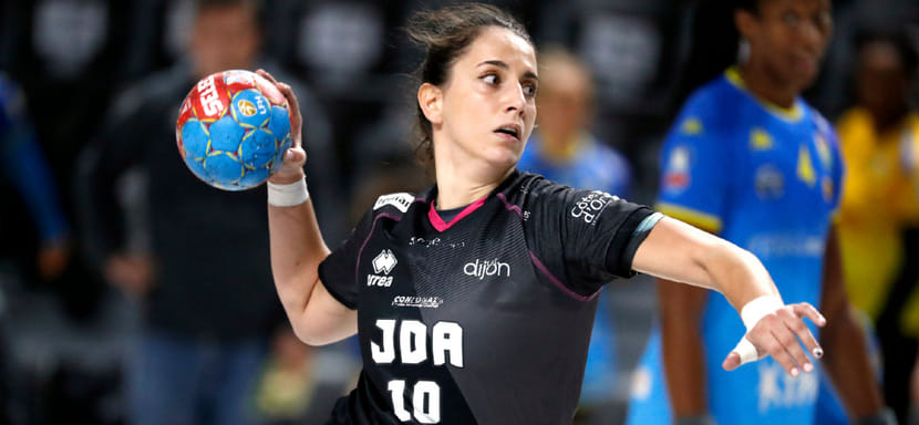 Франция. Гандболистка сборной Испании Кармен Кампос продлила контракт с "Дижоном"