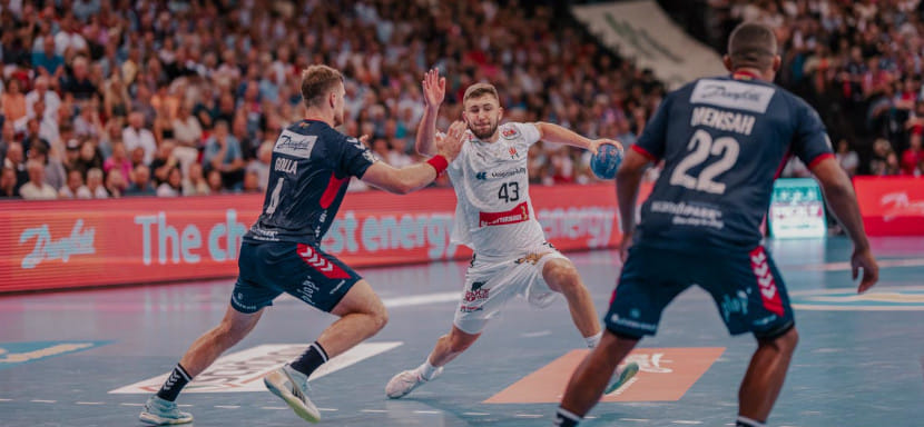 Бундеслига. "Гамбург" Азата Валиуллина обыграл в гостях "Гёппинген" в стартовом матче 6-го тура