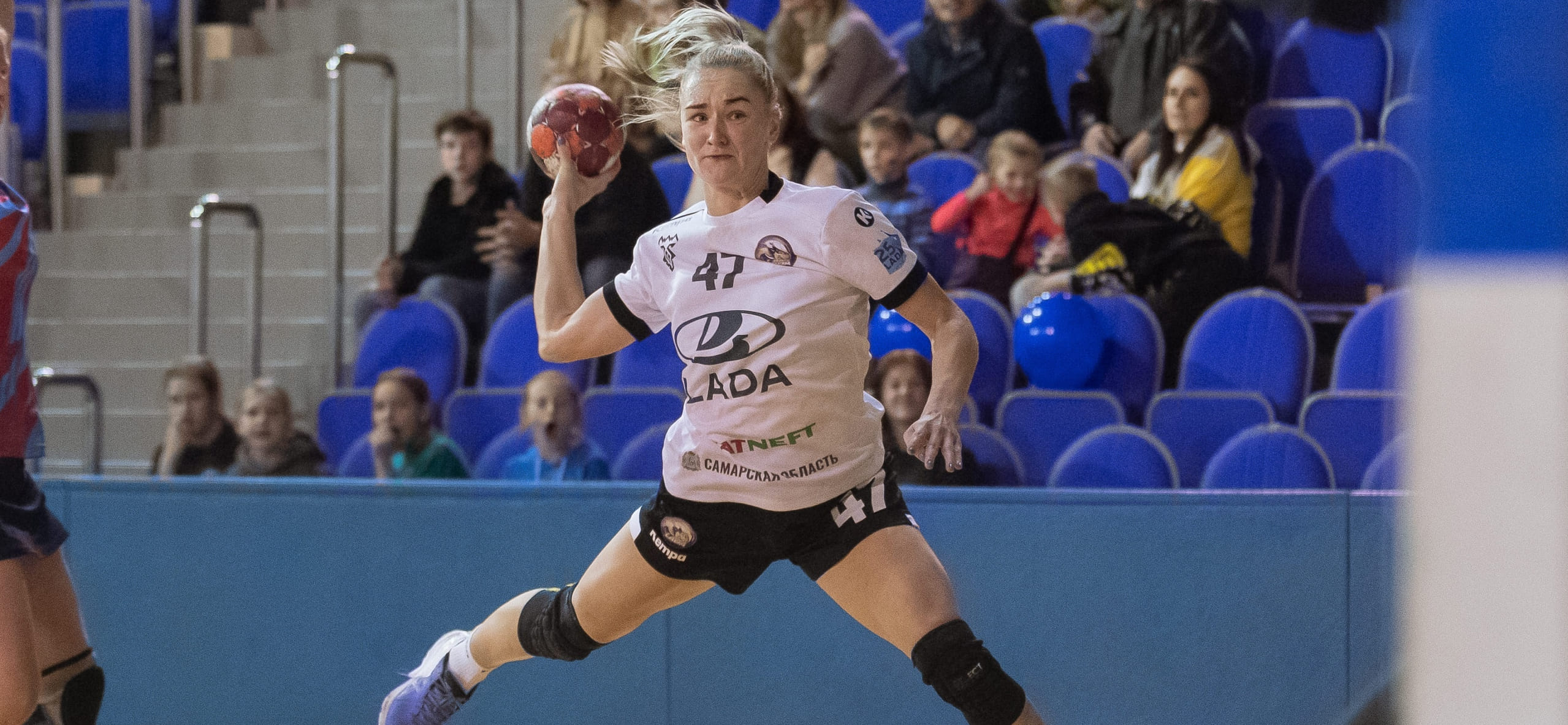 Валентина Рахмаева: "В школе очень увлекалась хоккеем, мне импонировал Александр Радулов, у него был 47-й номер, и я выбрала такой же"