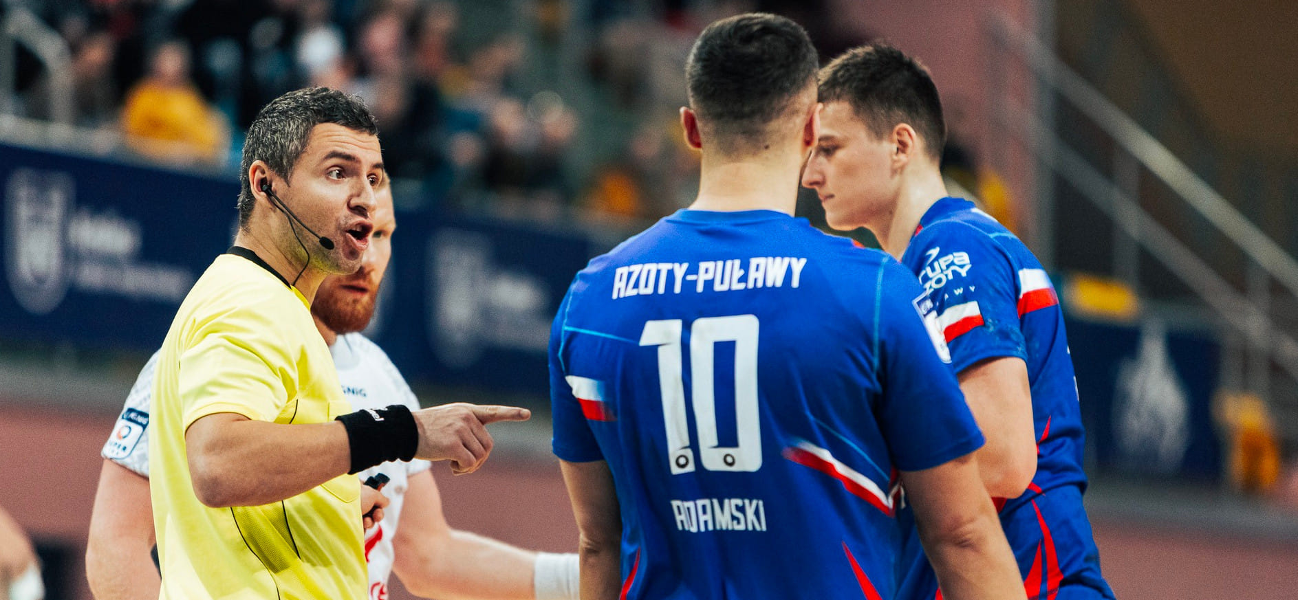 Польша. В заключительном матче 15-го тура "Азоты" дома обыграли "Квидзынь" и вернулись на третье место в турнирной таблице