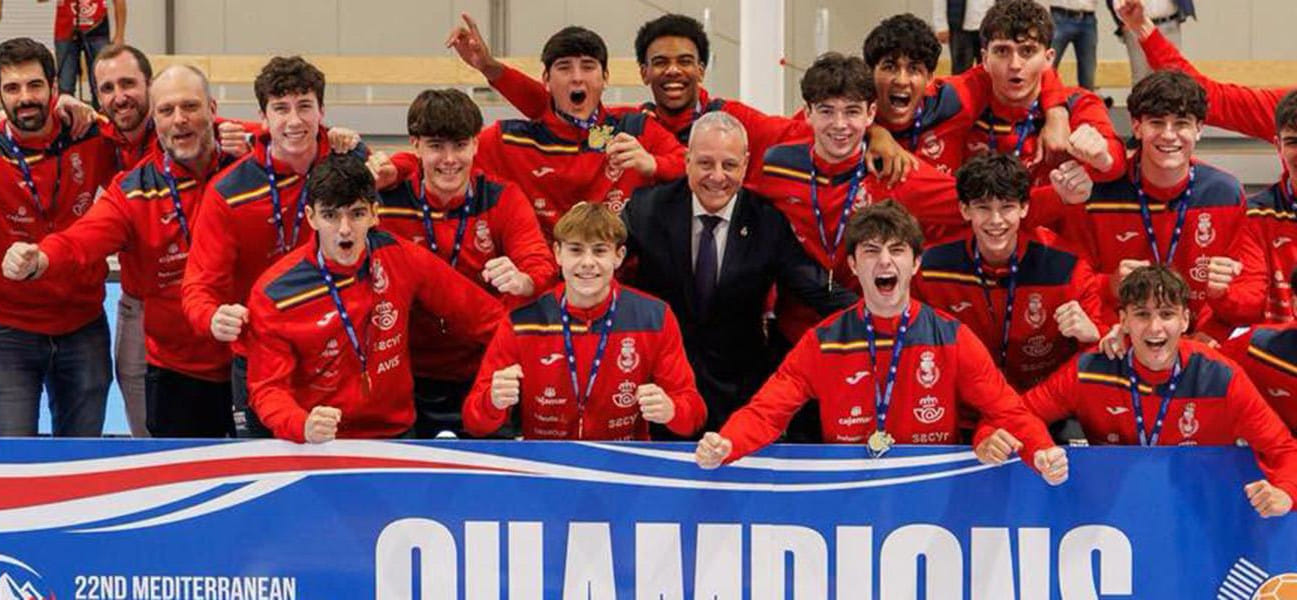 Испанские юноши выиграли чемпионат Средиземноморья с матчами из трёх таймов и бонусами за победу в каждом из них