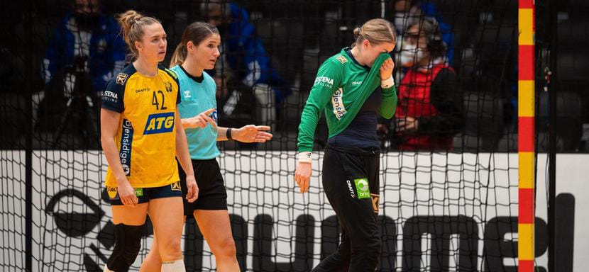 ЧМ-2021. Вратарю Мартине Терн дважды попали мячом в голову в матче с пуэрториканками. Ранее шведка перенесла три сотрясения мозга