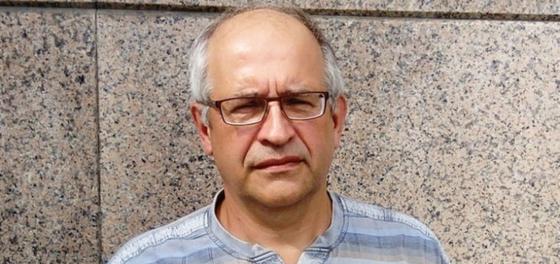 Календарный иллюзион от Антона Чайкаускаса. Создай чертеж на минном поле!