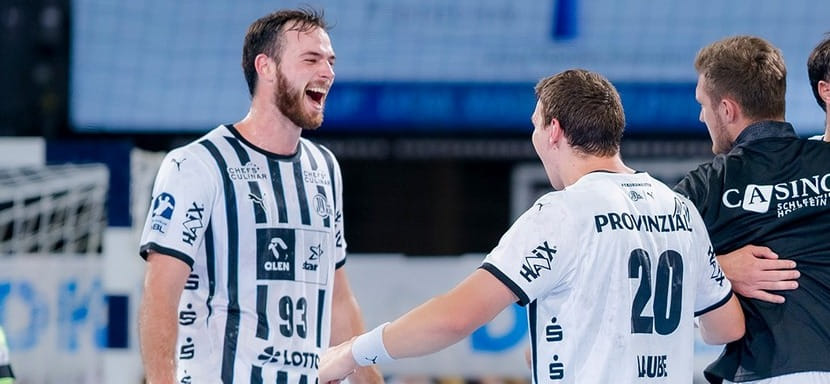 "Киль" обыграл в гостях "Лейпциг" и вернулся на первое место в бундеслиге. Также свои матчи выиграли "Фленсбург", "Берлин" и "Ганновер"