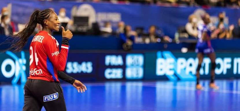 ЧМ-2021. Вратарь Катрин Габриэль и линейная Ориан Ондоно не попали в заявку сборной Франции на матч с командой Анголы