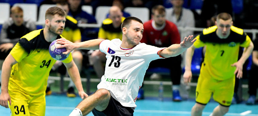 Гол Игоря Сороки за секунду до сирены принёс СГАУ-"Саратову" гостевую победу над "Каустиком" в турнире за 9-12-е места Суперлиги