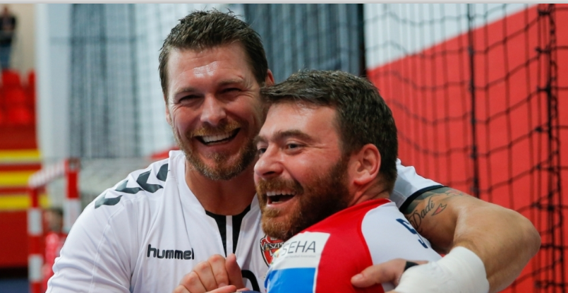 СЕХА-лига. Лучшим фото сезона стал снимок объятий Растко Стойковича и Мирсада Терзича