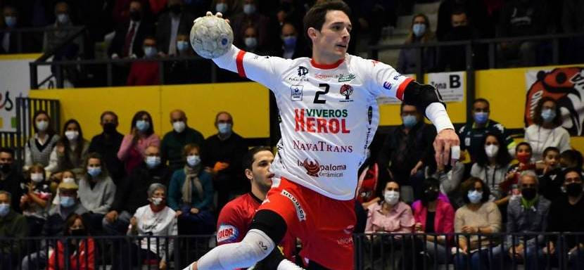 ЧЕ-2022. Левый крайний сборной Черногории Филип Вуйович избежал серьезной травмы в спарринге с командой Кувейта