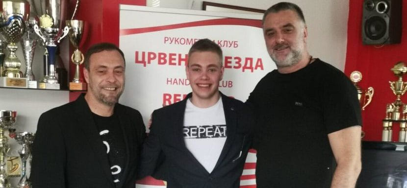 Балканы. Никола Перич, сын одного из лучших вратарей всех времён Деяна Перича, стал игроком "Црвены Звезды"