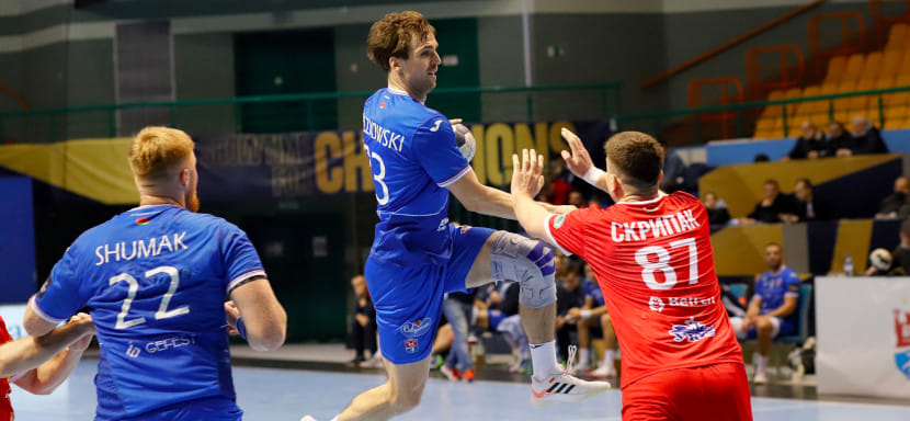 ЧЕ-2022. Павел Пачковски перед матчем Беларусь — Польша: "Не стал бы отдавать кому-то предпочтение. В этой группе вообще нет фаворитов"