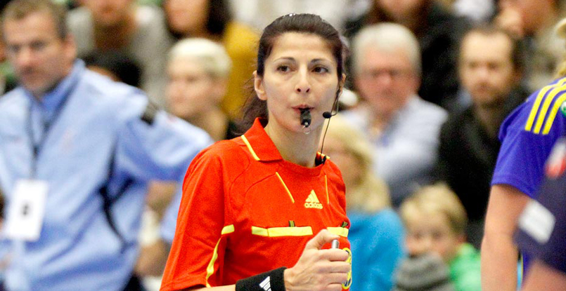 "Если мяч от блока возвращается к атакующему игроку до шестой передачи, это считается за пас", — об уточнении к правилу "Пассивная игра"