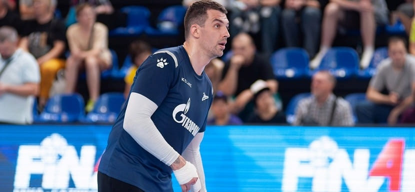 Виктор Киреев: "У меня было 15 билетов на игру за Суперкубок в родном Волгограде — 10 уже успел раздать"