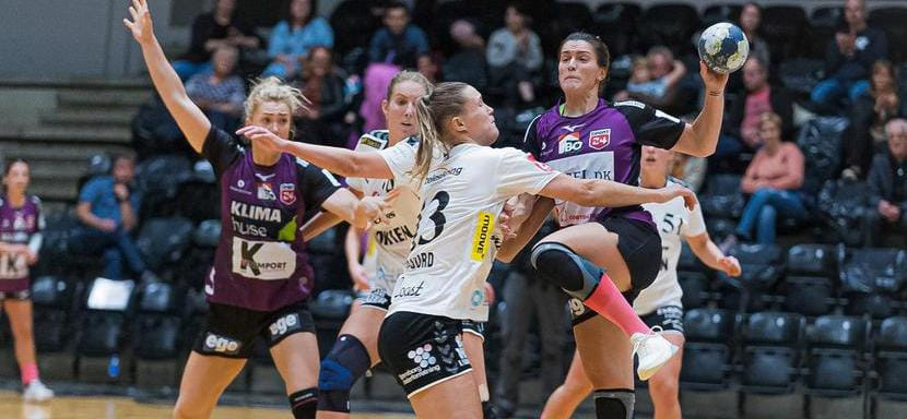 Дания. "Хернинг-Икаст" в единственном матче пятницы упустил победу над "Хольстебро"