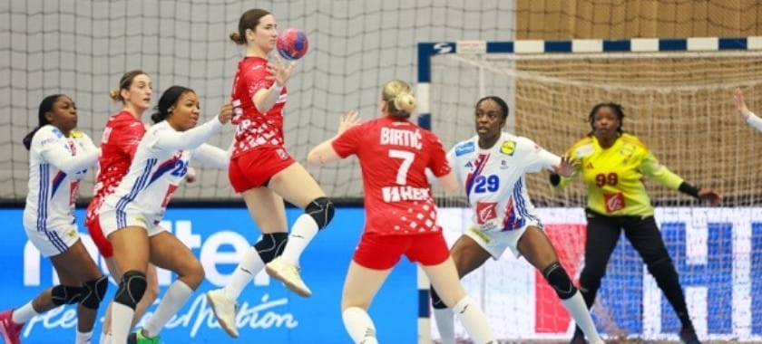 Сборная Франции разгромила команду Хорватии в квалификации к женскому чемпионату Европы-2026. Финки справились с косоварками