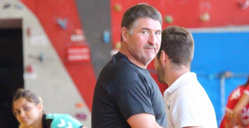 Игорь Чумак: "Во Франции гандбол абсолютно самодостаточен. По популярности он опережает и баскетбол, и волейбол"