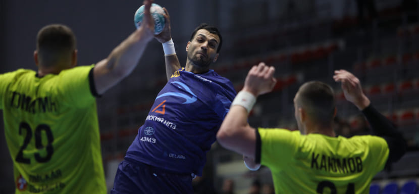 Краснодарский СКИФ, уступая после первой половины, обыграл на домашней площадке омский "Скиф" в матче Суперлиги