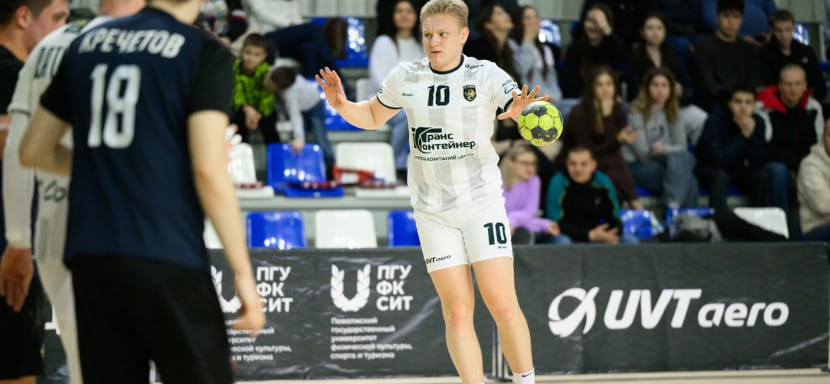 Правый полусредний Артём Сухочев и казанский "Зилант" прекратили сотрудничество