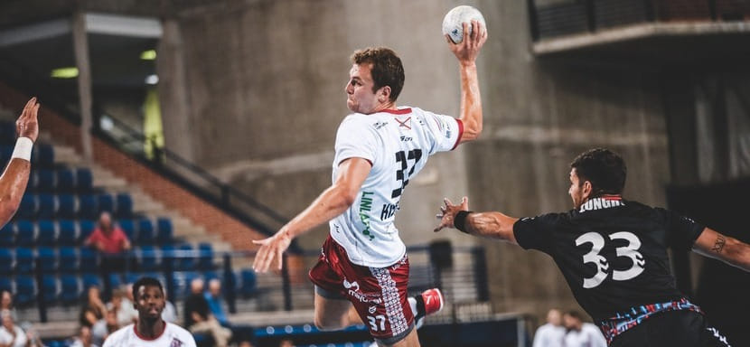 25-летний испанско-российский полусредний Олег Киселёв покинет "Логроньо". Сейчас полусредний восстанавливается после травмы