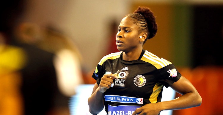 Корали Лассурс возвращается во Францию. Она заменит в "Бресте" Мод-Эву Копи