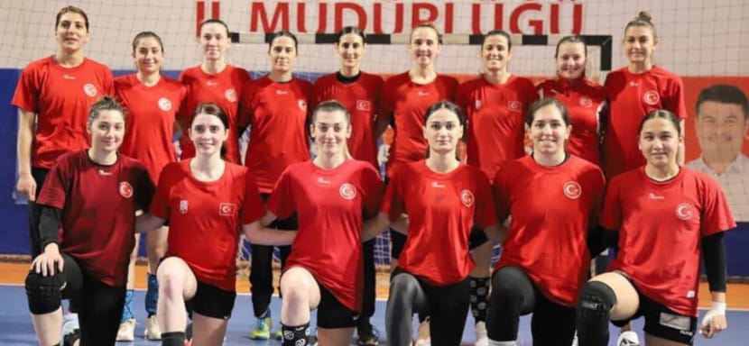 ЧМ-2021. Загадочные турчанки: тренер-совместитель, всего одна легионерка и полтора года без матчей