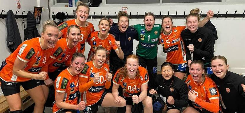 Дания. "Оденсе" и "Виборг", соперники российских клубов по Лиге чемпионов, добились синхронных побед в матчах тринадцатого тура