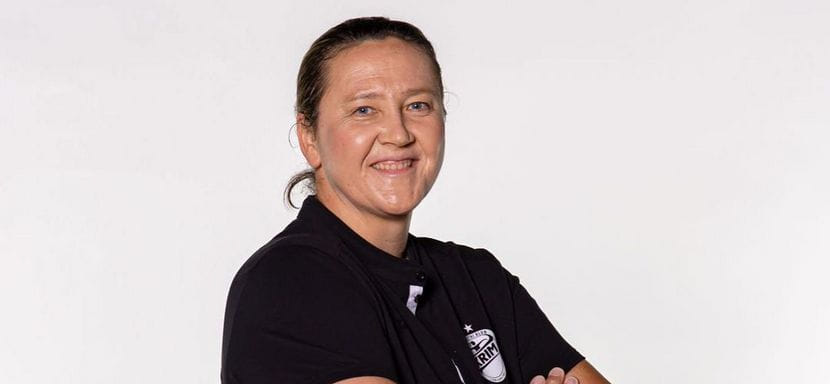 Балканы. Экс-игрок сборной Украины Наталья Дерепаско сменила Уроша Брегара на посту главного тренера "Крима" после поражения от "Оденсе"