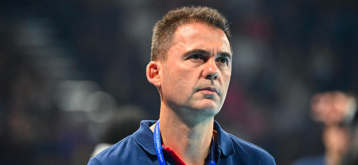 Франция. Официально. Испанский специалист Рауль Гонсалес, возглавляющий "ПСЖ" с 2018 года, продлил контракт ещё на 2 сезона