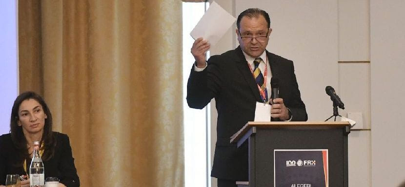 Глава румынской федерации Константин Дин: "Не потерплю нынешнего поведения судей, позволяющего самим определять победителя матча"