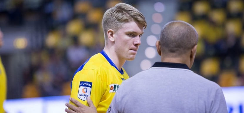 Польша. Плеймейкер "Кельце" Хаукур Трастарсон из-за осложнений с травмированным коленом может не успеть восстановиться к началу летней подготовки