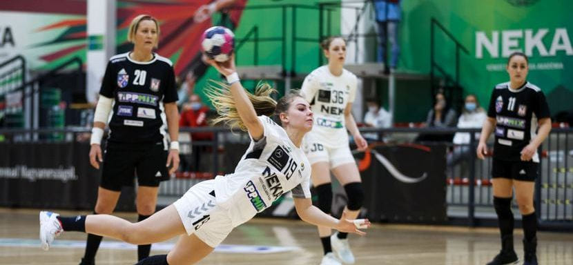 Венгрия. В единственном матче пятницы в женском чемпионате "Академия Сент-Иштвана" была сильнее "Дунауйвароша"