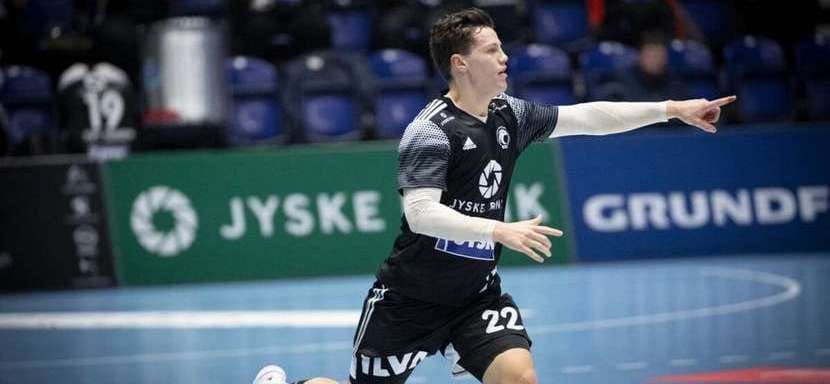 Трансферный слух. Правый крайний датского "Бьеррингбро" Аксель Хорген продолжит карьеру во "Фленсбурге"