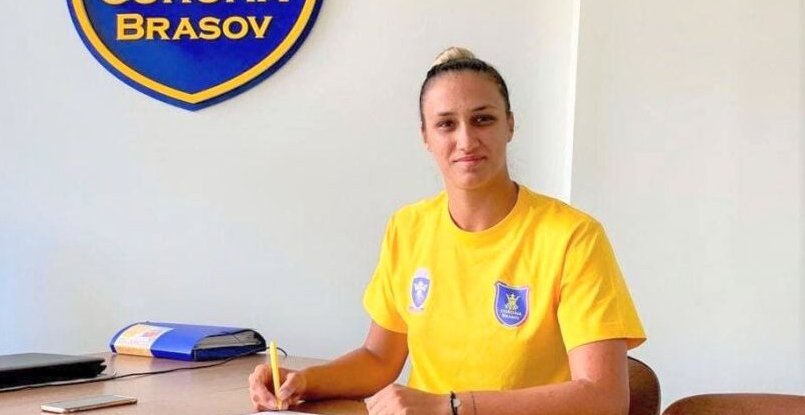 Румыния. Левая полусредняя "Бухареста" Бьянка Базалиу продолжит карьеру в "Короне" из Брашова