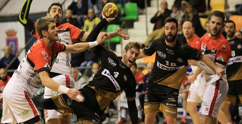 Испания. "Теукро" выписал из Германии полусреднего Висенте Поведу