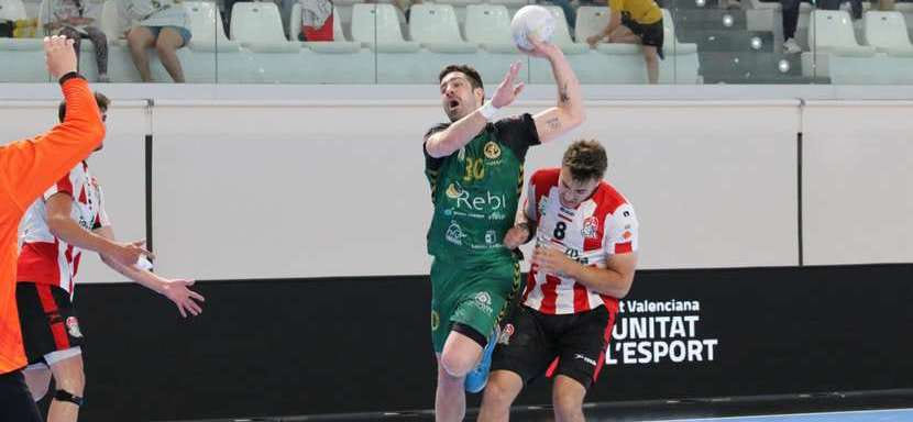 Испания. Аргентинский ветеран Федерико Писарро продлил контракт с "Куэнкой"