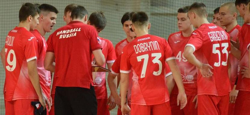 Молодежная сборная России (U-19) продолжает подготовку к старту чемпионата Европы в Хорватии. В составе 20 гандболистов