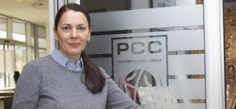 После проигрыша россиянкам и провала в олимпийской квалификации тренер женской сборной Сербии Любомир Обрадович покидает свой пост